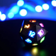 Imagen para el artículo titulado Estos dados con luz y Bluetooth te permiten hacer tiradas online en tu juego de rol favorito